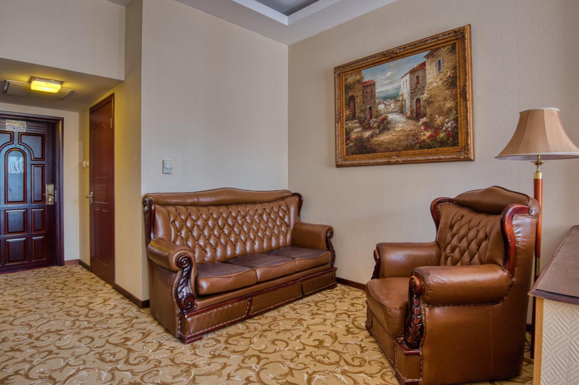 Hotel Bellevue Эстергом Номер фото